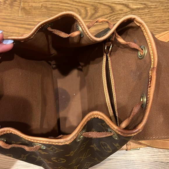 Louis Vuitton backpack - Picture 4 of 7